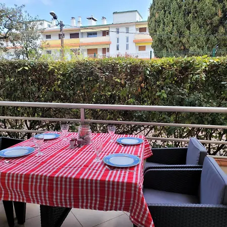 L'emeraude T2 Terrasse Jardinet *