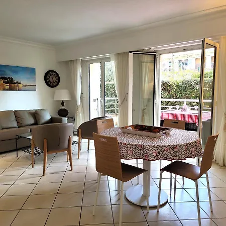 Διαμέρισμα L'emeraude T2 Terrasse Jardinet Αντίμπ