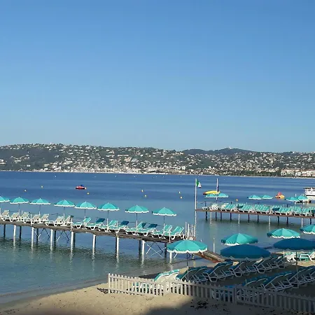 L'emeraude T2 Terrasse Jardinet Αντίμπ
