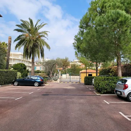 L'emeraude T2 Terrasse Jardinet Αντίμπ